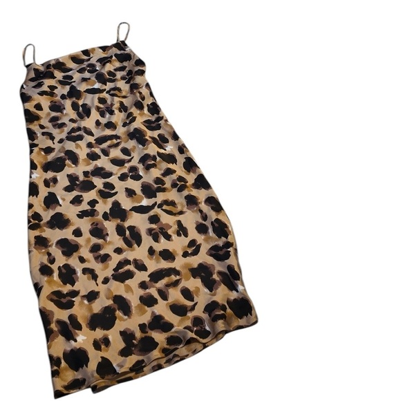 Women’s Silk adjustable straps Cheetah Dress - Size M - Picture 3 of 5
